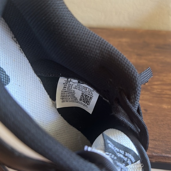 White/Black Nike Dunk Lows - Picture 3 of 5